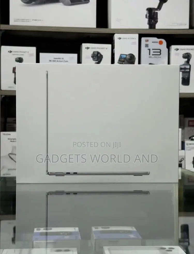 New Laptop Apple MacBook Air 2026 M5 16GB Apple M5 SSD 512GB