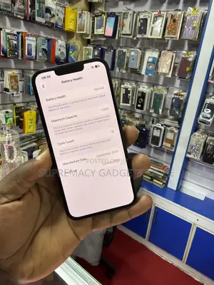 Apple iPhone 16e 128 GB Black