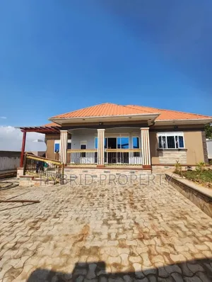 4bdrm House in Matugga~Kiryagonja, Gombe for sale