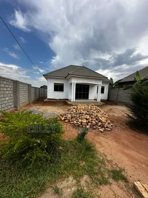 3bdrm House in Nangabo for sale