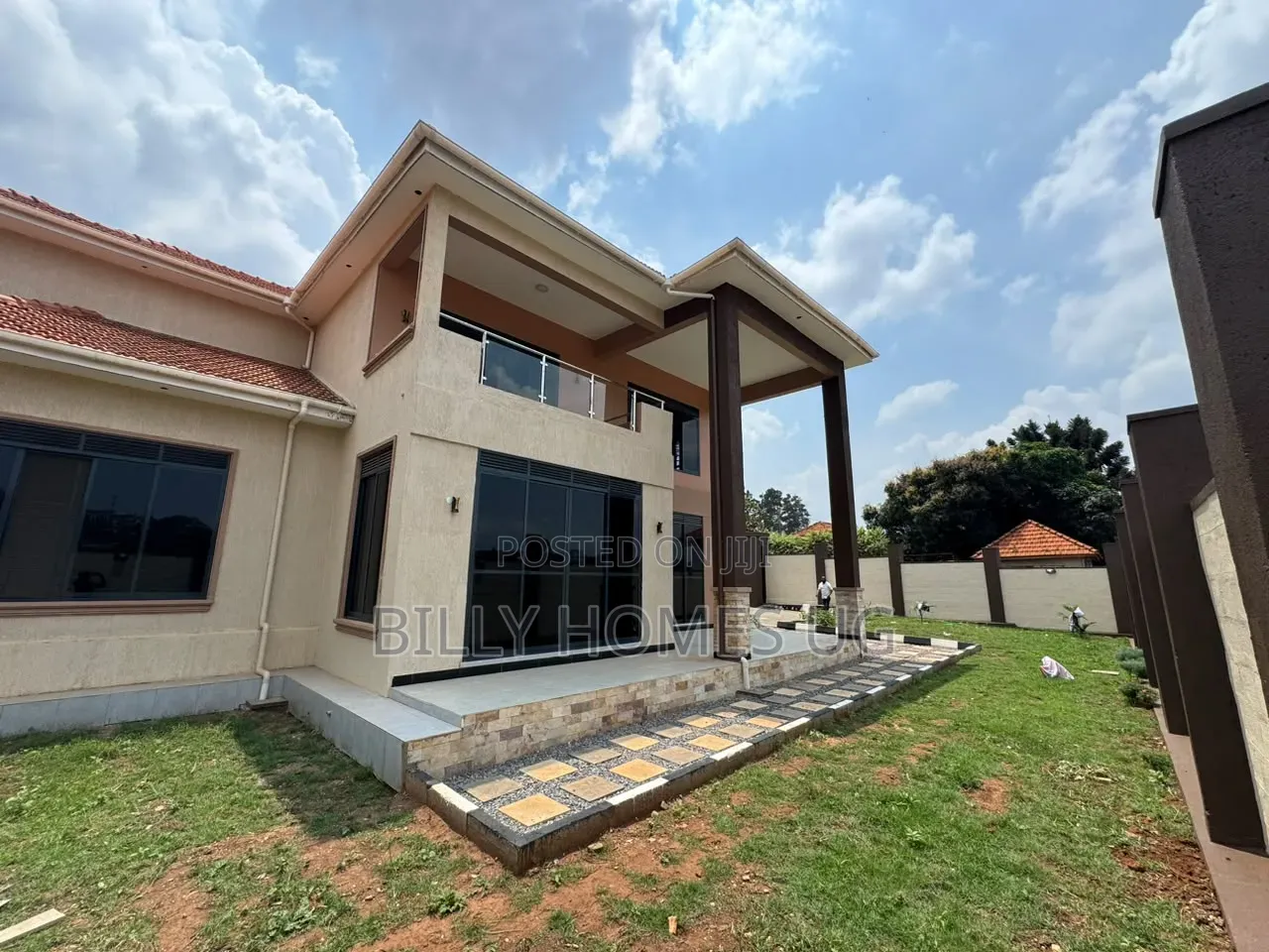 5bdrm Mansion in Nakawa for sale