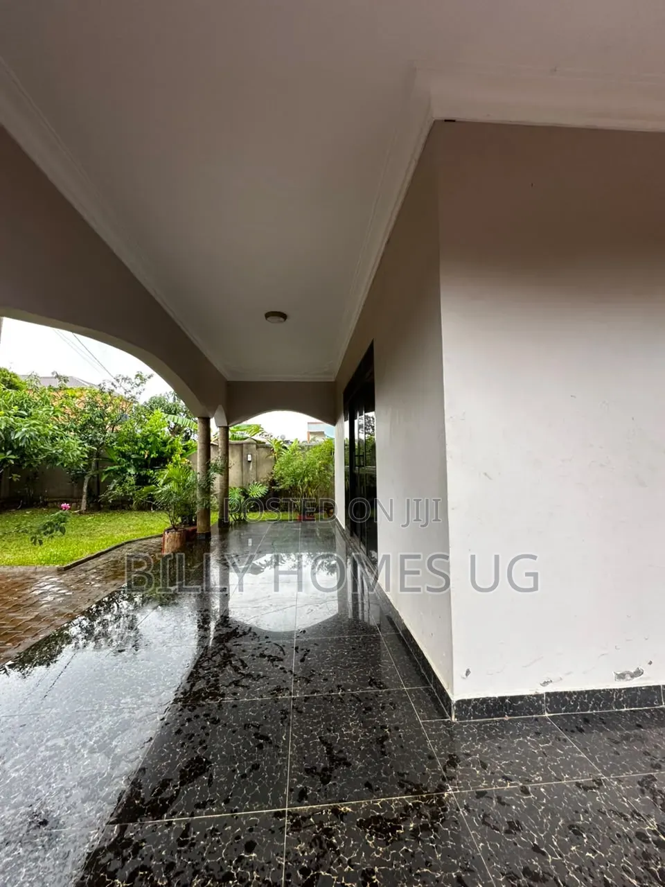 3bdrm House in Goma for sale