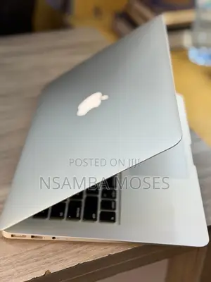 Laptop Apple MacBook Air 8GB Intel Core i7 SSD 256GB