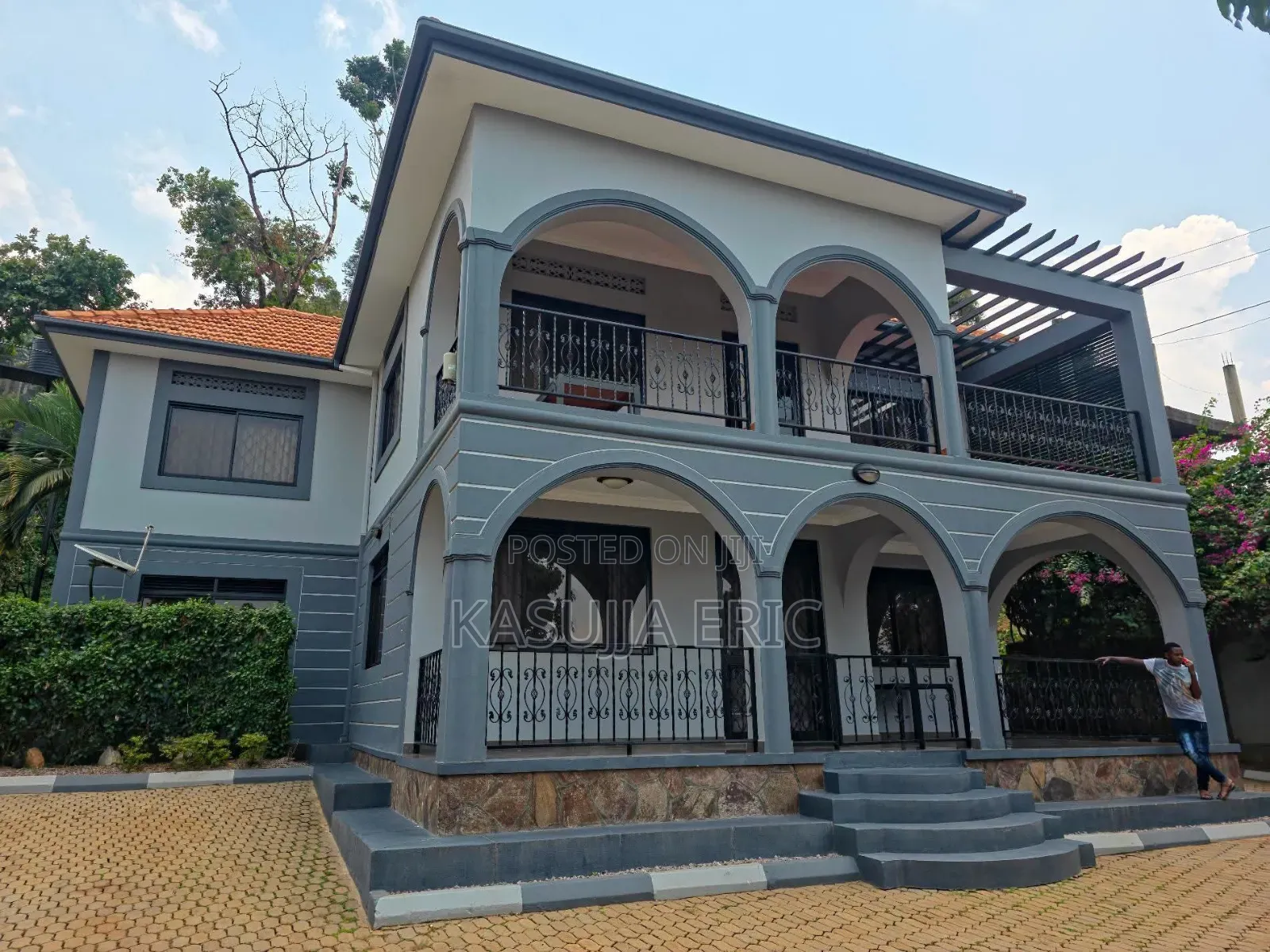5bdrm Duplex in Kd, Makindye for rent