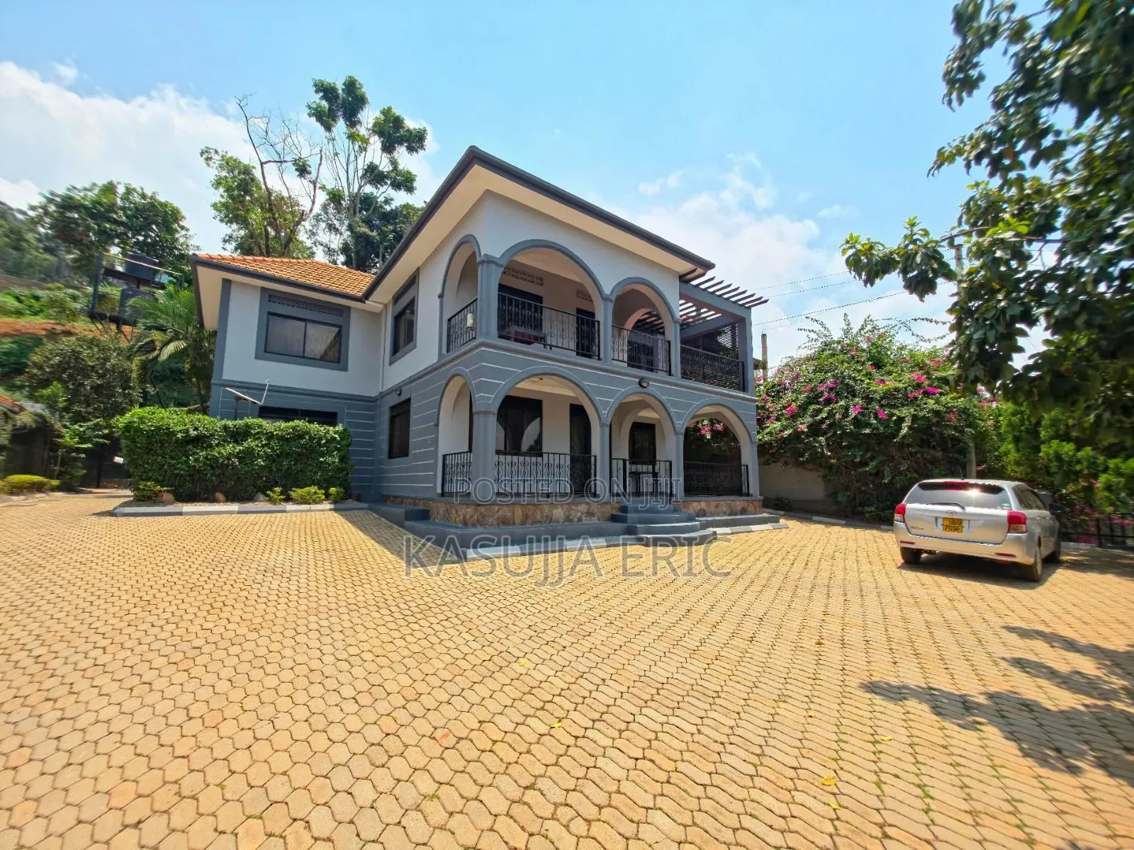 5bdrm Duplex in Kd, Makindye for rent