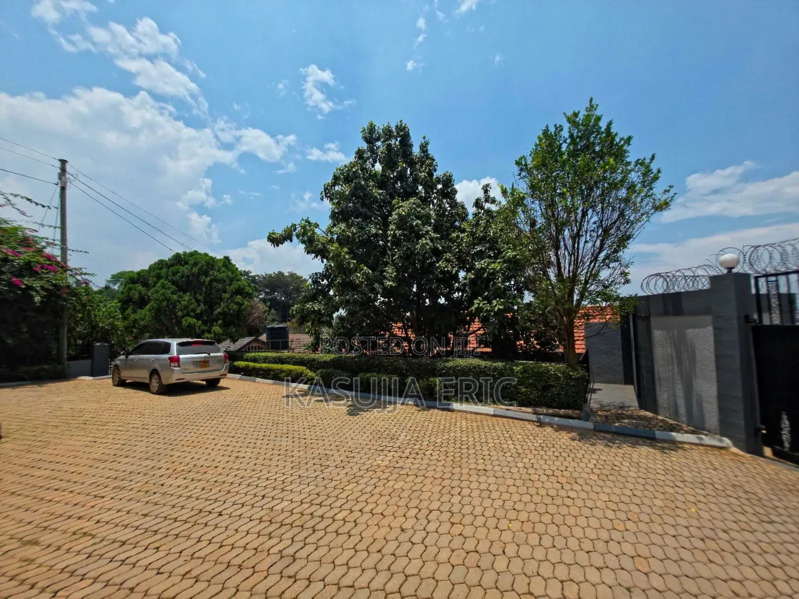 5bdrm Duplex in Kd, Makindye for rent