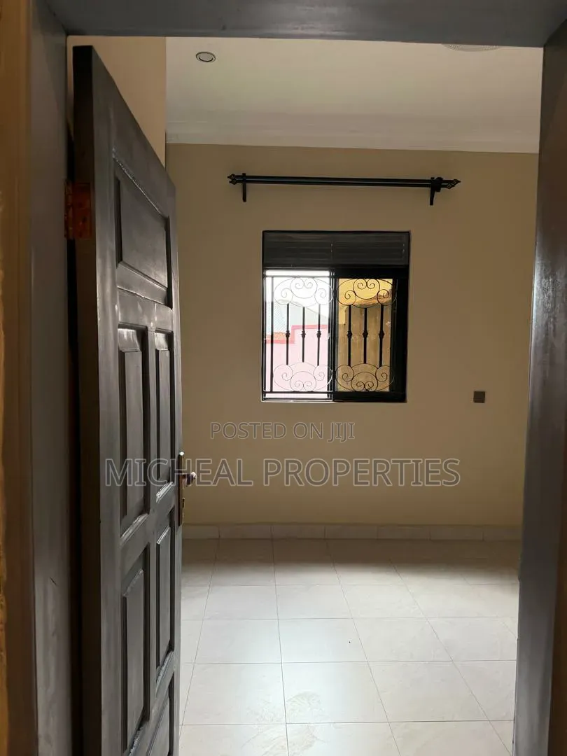 3bdrm House in Gayaza Town At 155M, Kawempe for sale