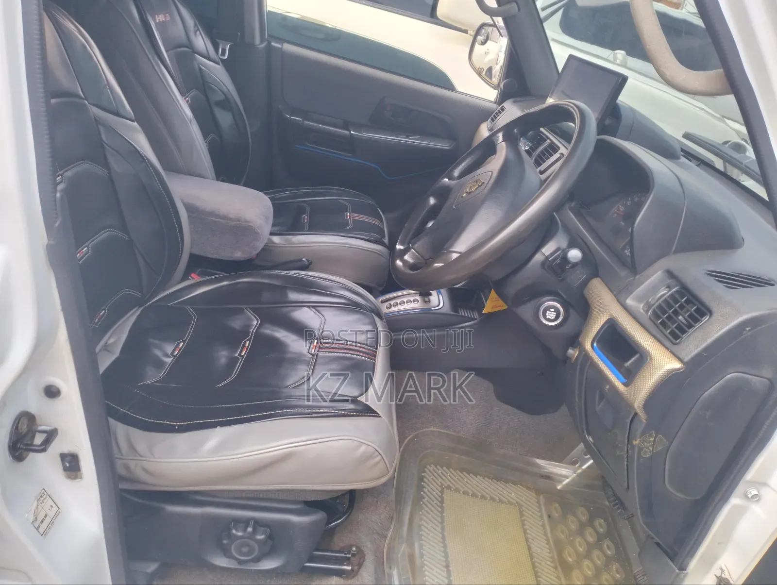 Mitsubishi Pajero IO 2002 White