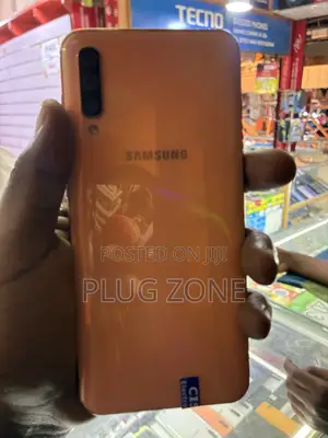 New Samsung Galaxy A50 64 GB Orange