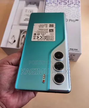 New Tecno Camon 40 Pro 5G 256 GB Green