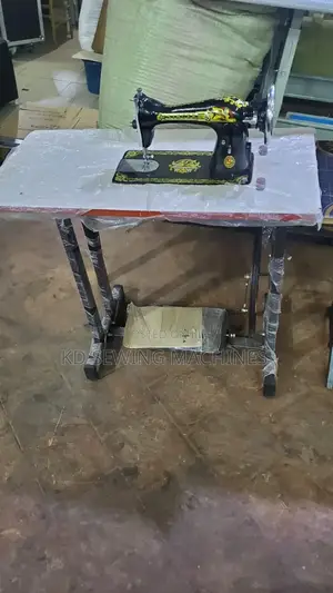 Singer Manual Sewing Machine- Strong and Reliable