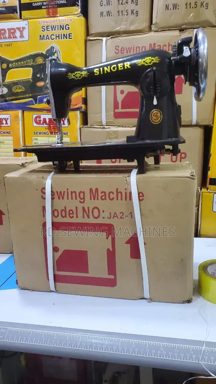 Singer Manual Sewing Machine- Strong and Reliable