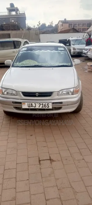Toyota Corolla 1998 Silver