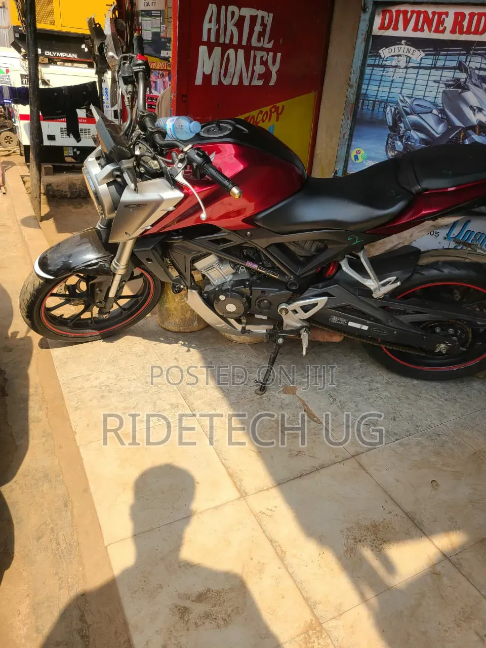 Honda CB 2018 Red
