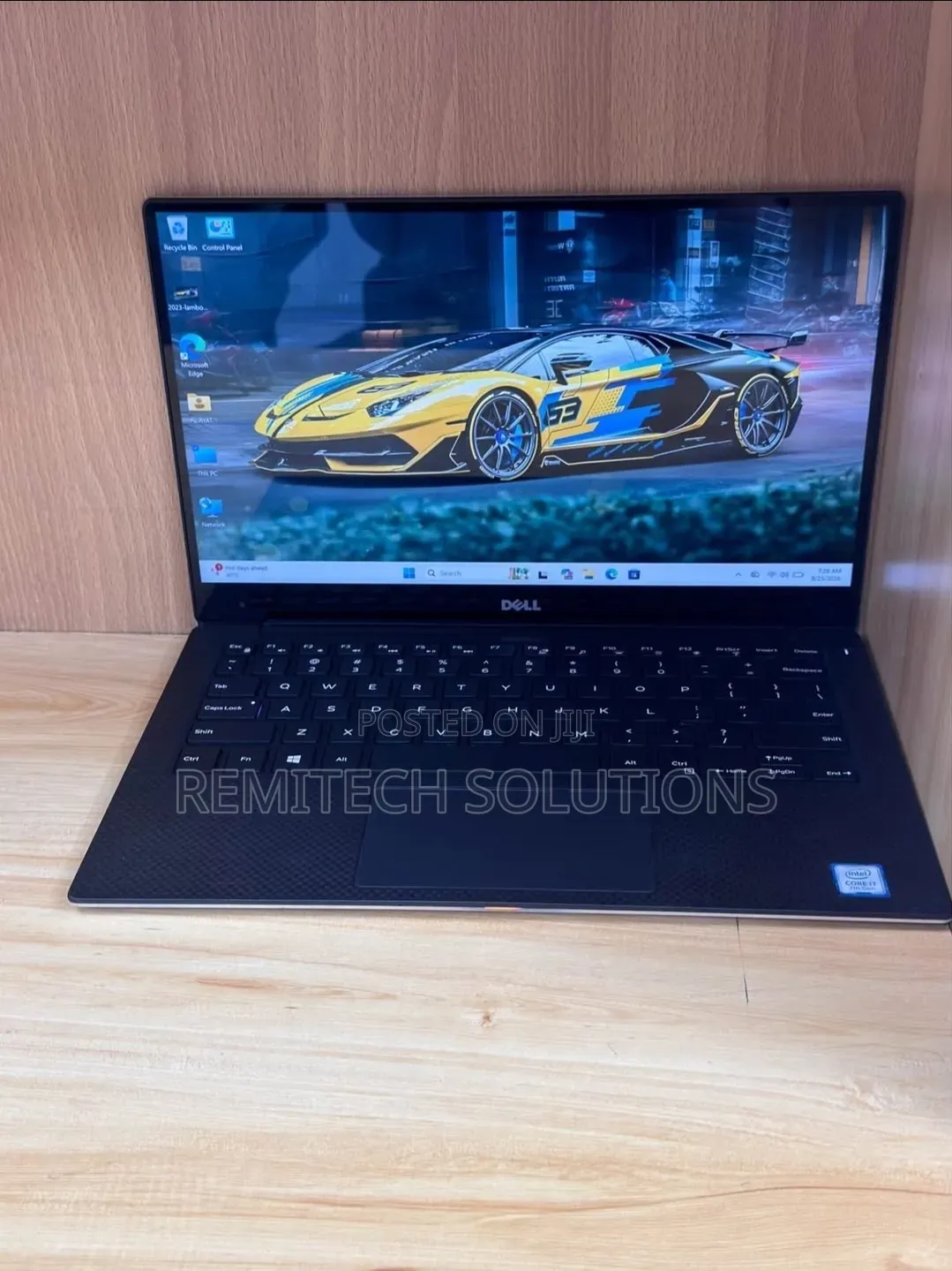 New Laptop Dell XPS 13 9360 16GB Intel Core i7 SSD 256GB