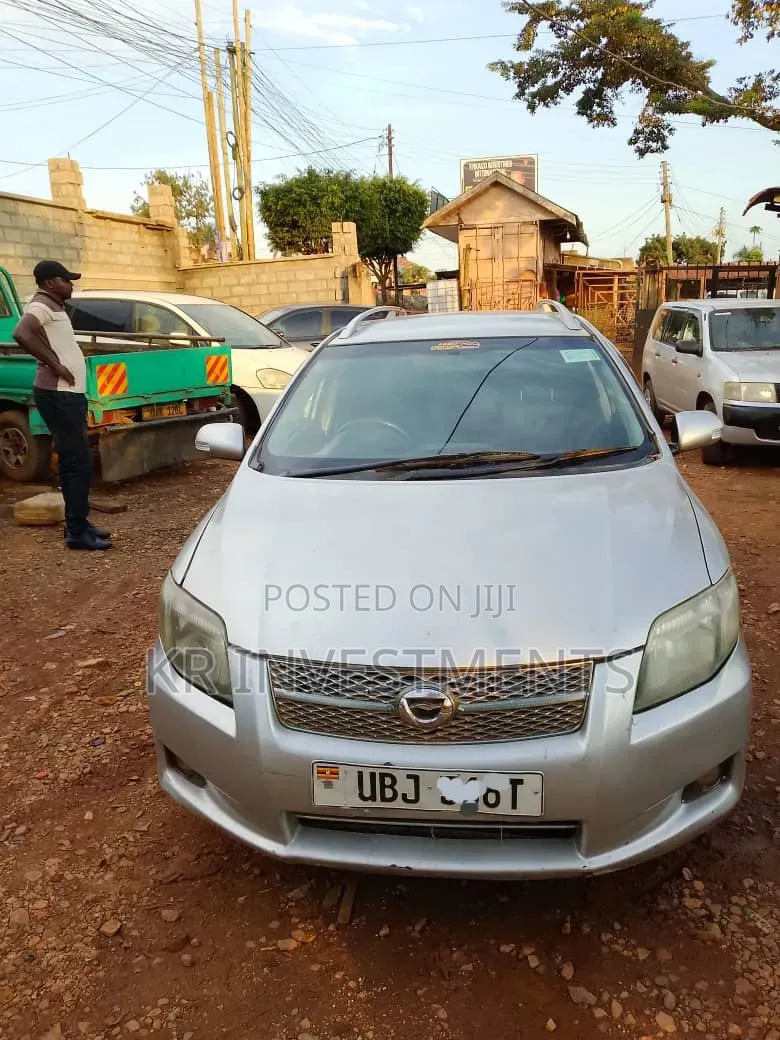 Toyota Corolla Fielder 1.5 Petrol AWD 2010 Silver