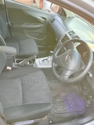 Toyota Corolla Fielder 1.5 Petrol AWD 2010 Silver