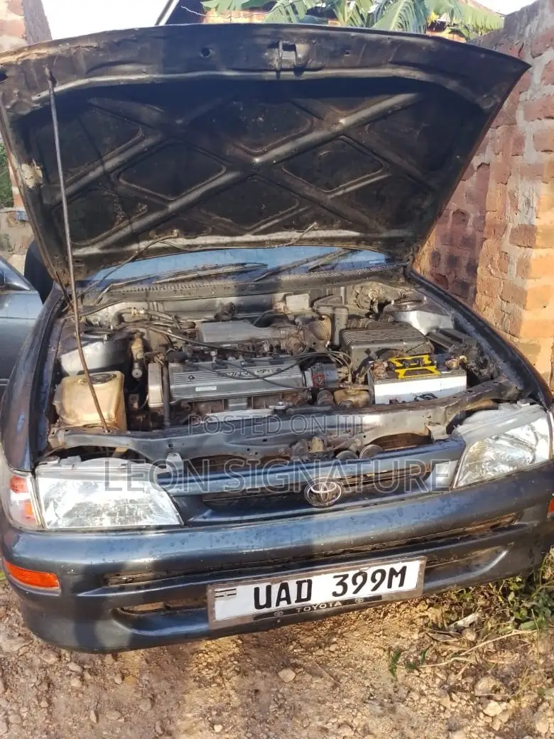 Toyota Corolla Automatic 1999 Gray