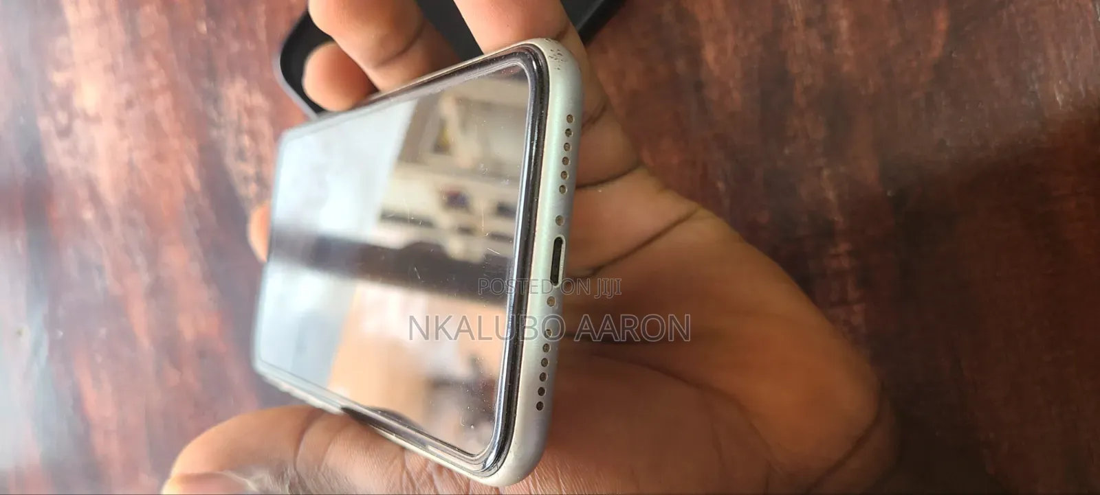 Apple iPhone 11 64 GB White
