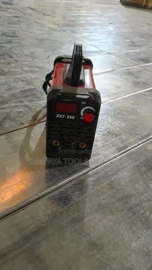 ZX7-250 Portable DC Inverter MMA / Stick Arc Welding Machine (220V)