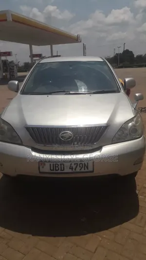Toyota Harrier 3.0 V6 2005 Silver