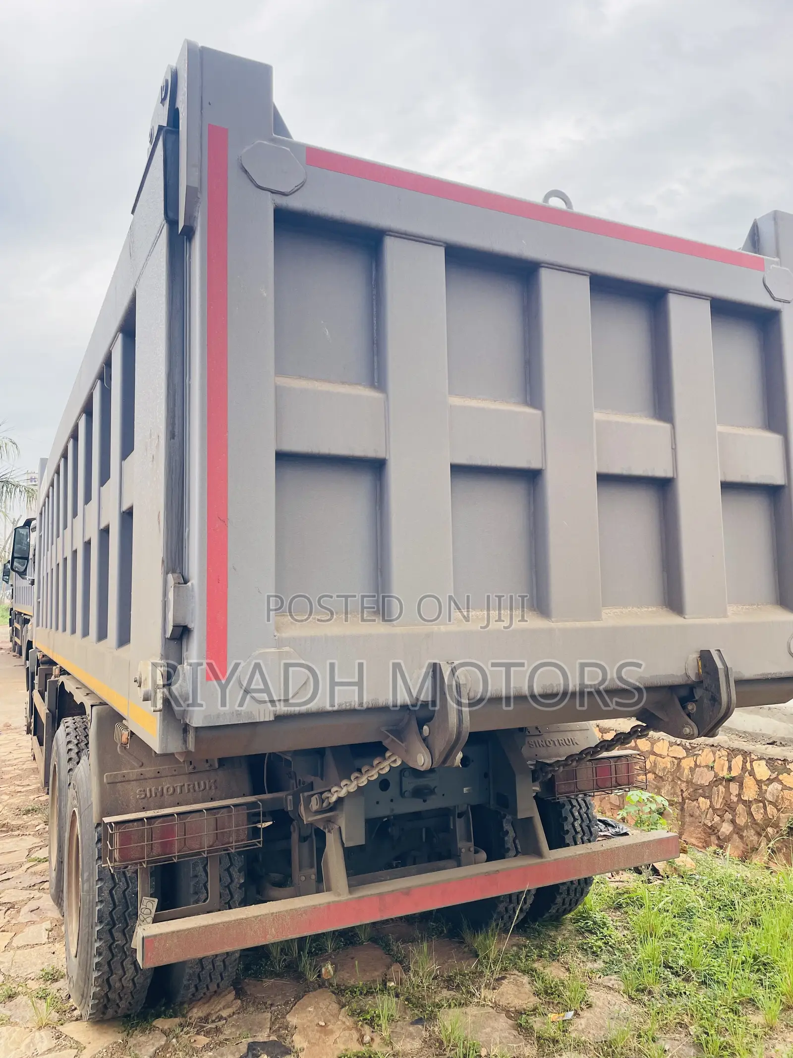 HOWO Sinotruk Truck 2026 Gray