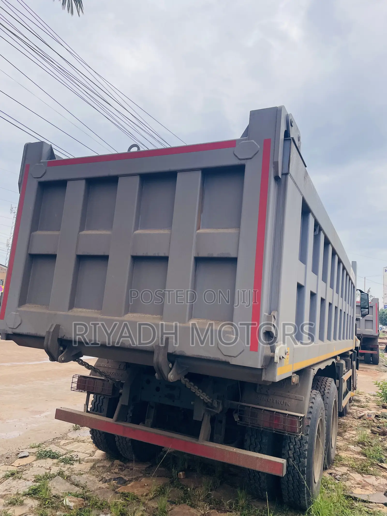 HOWO Sinotruk Truck 2026 Gray