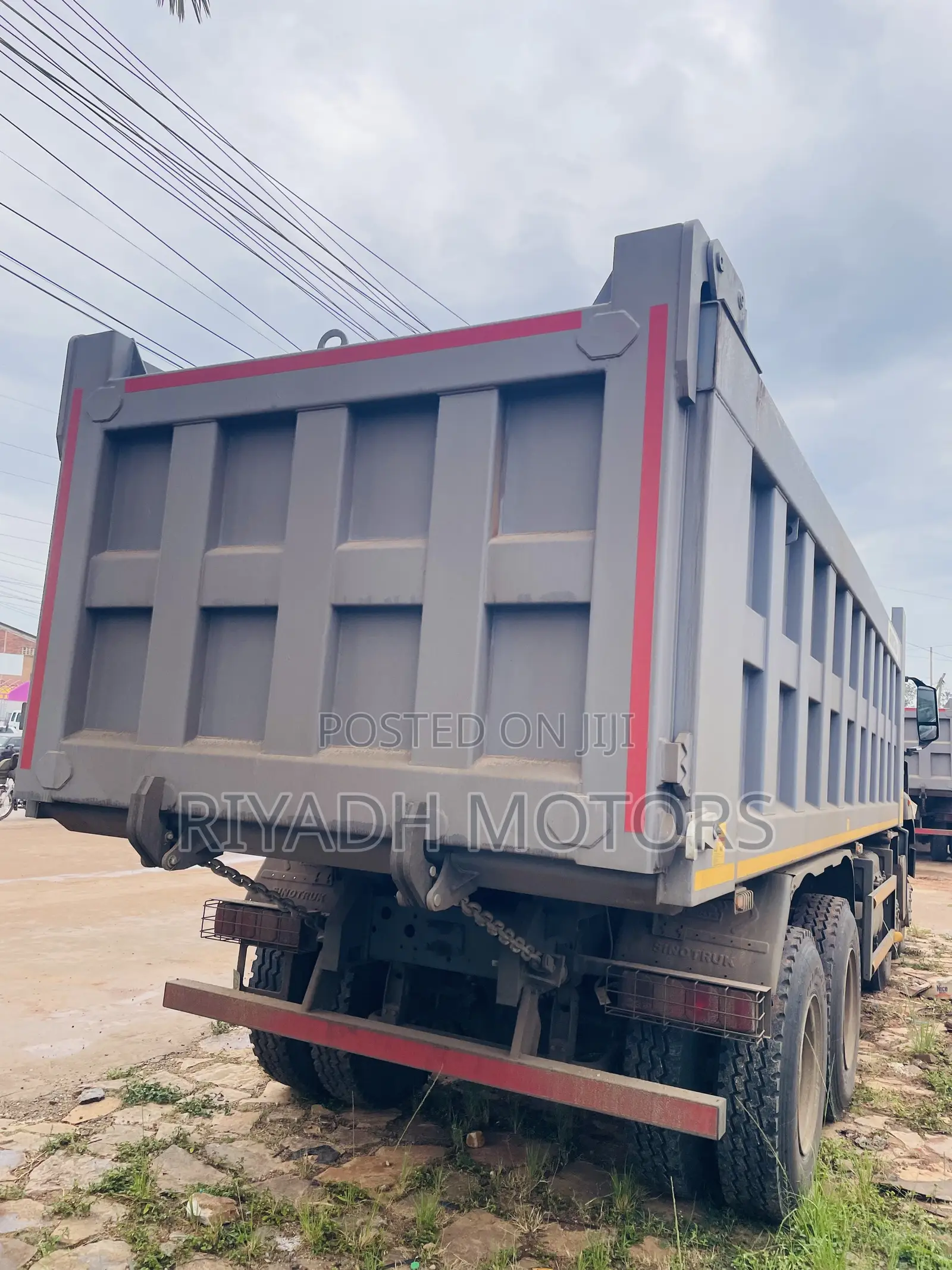 HOWO Sinotruk Truck 2026 Gray