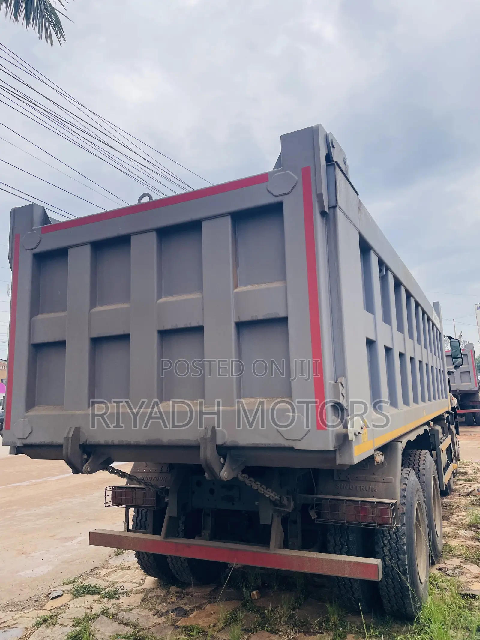 HOWO Sinotruk Truck 2026 Gray