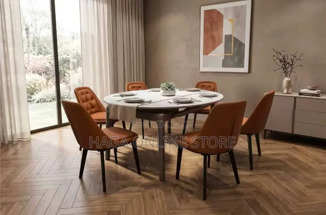 Round Dinning Table Six Seaters