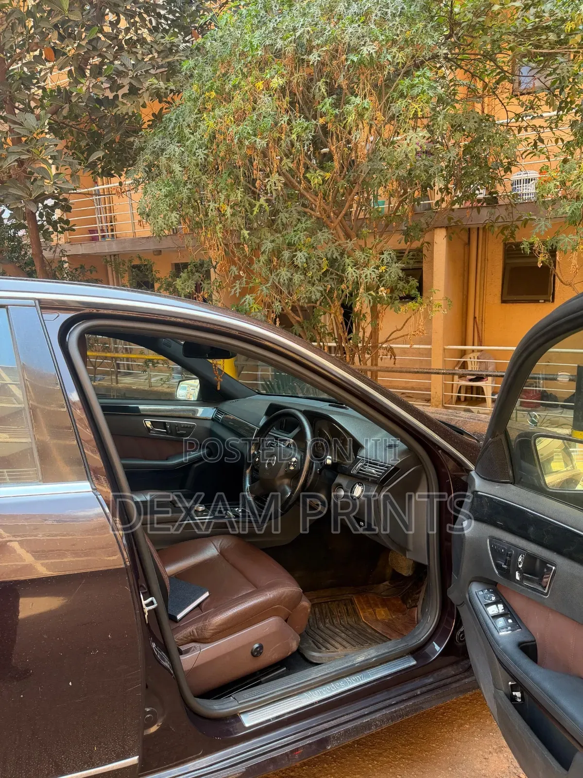 Mercedes-Benz E300 2009 Brown