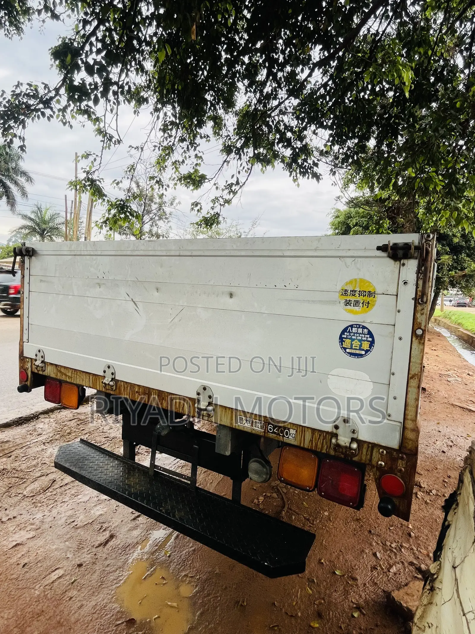 Hino Truck J08C Engine 1997 Blue