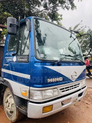 Hino Truck J08C Engine 1997 Blue