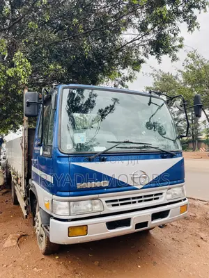 Hino Truck J08C Engine 1997 Blue