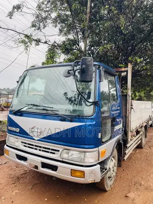 Hino Truck J08C Engine 1997 Blue