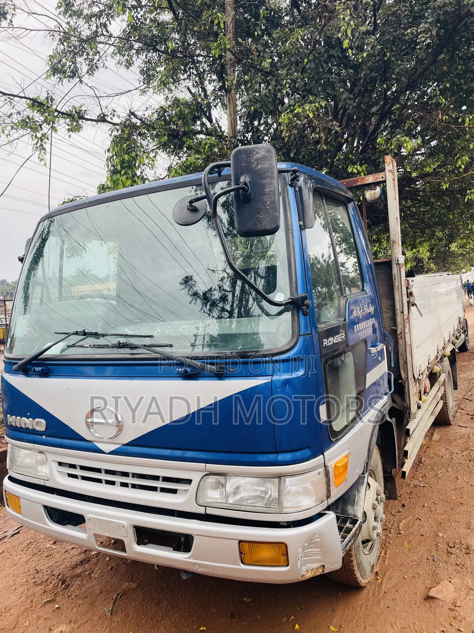 Hino Truck J08C Engine 1997 Blue