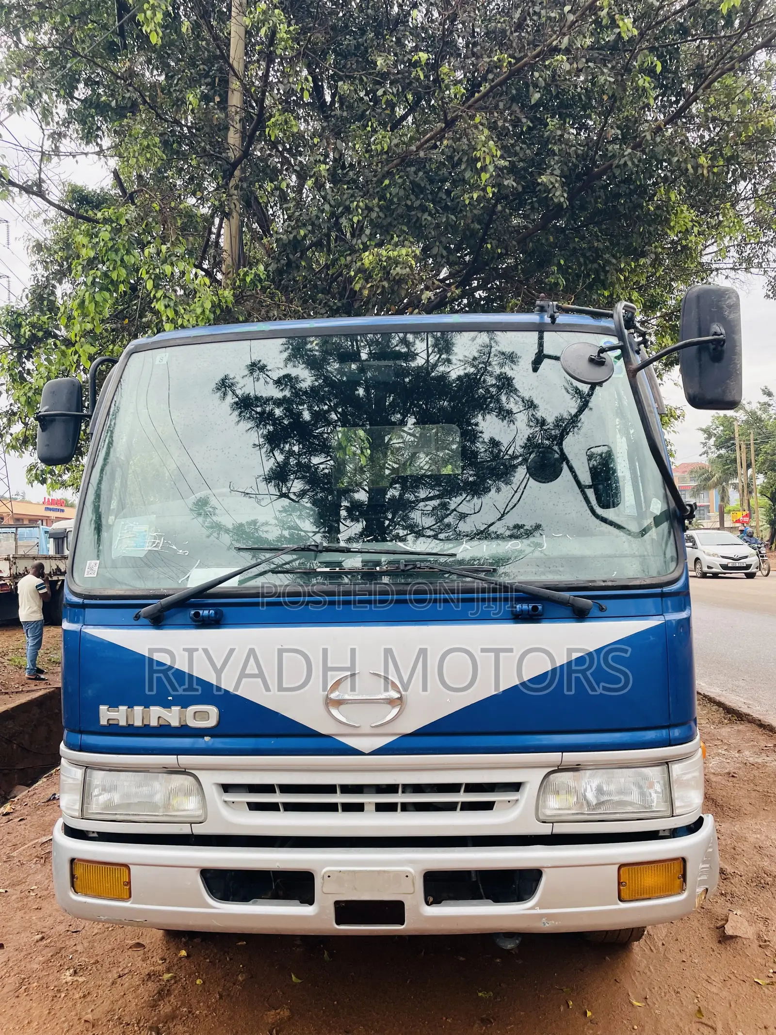 Hino Truck J08C Engine 1997 Blue