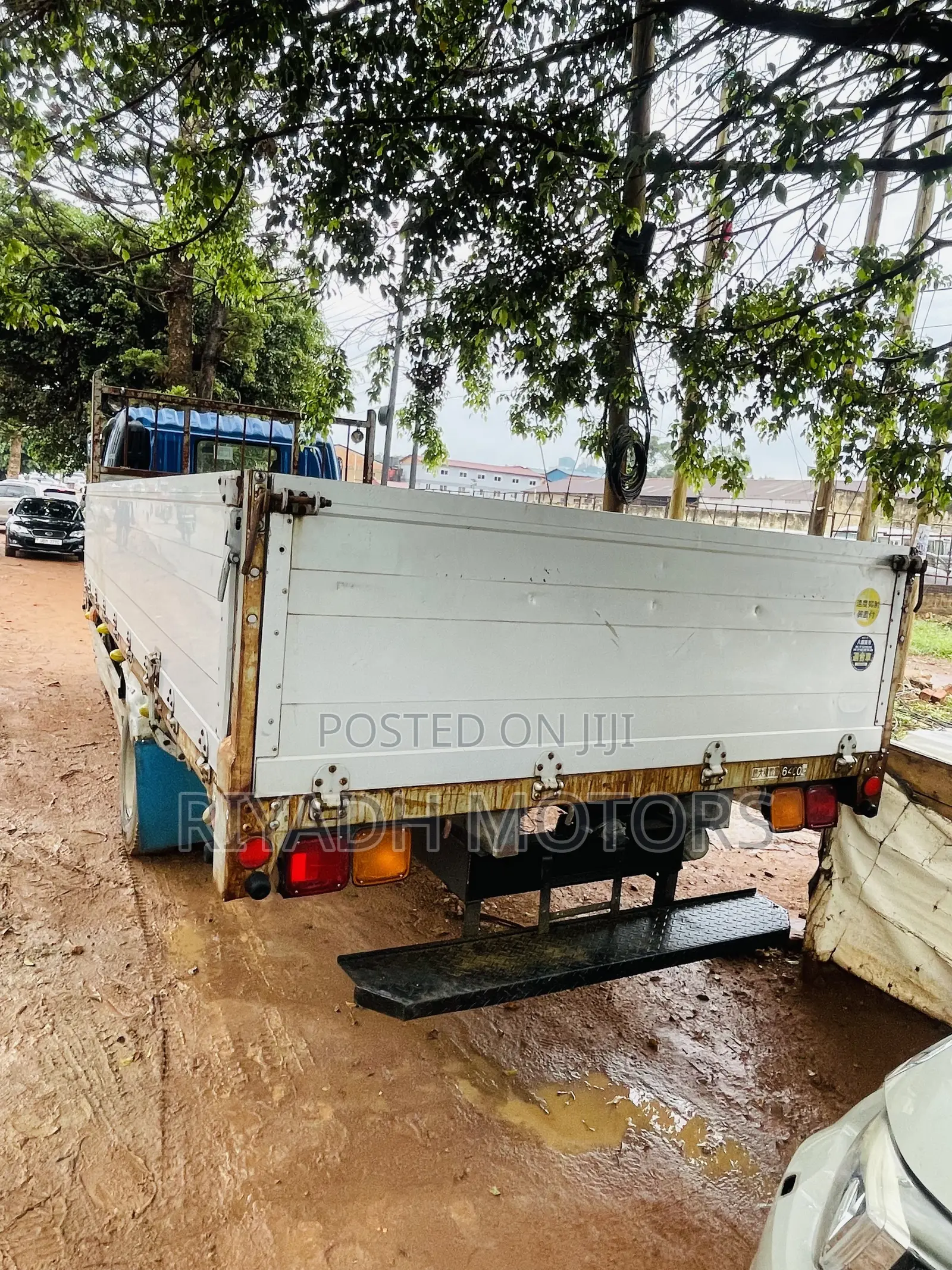 Hino Truck J08C Engine 1997 Blue
