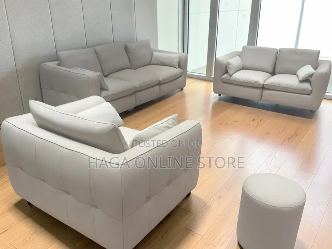 6 Seaters Leather Sofa