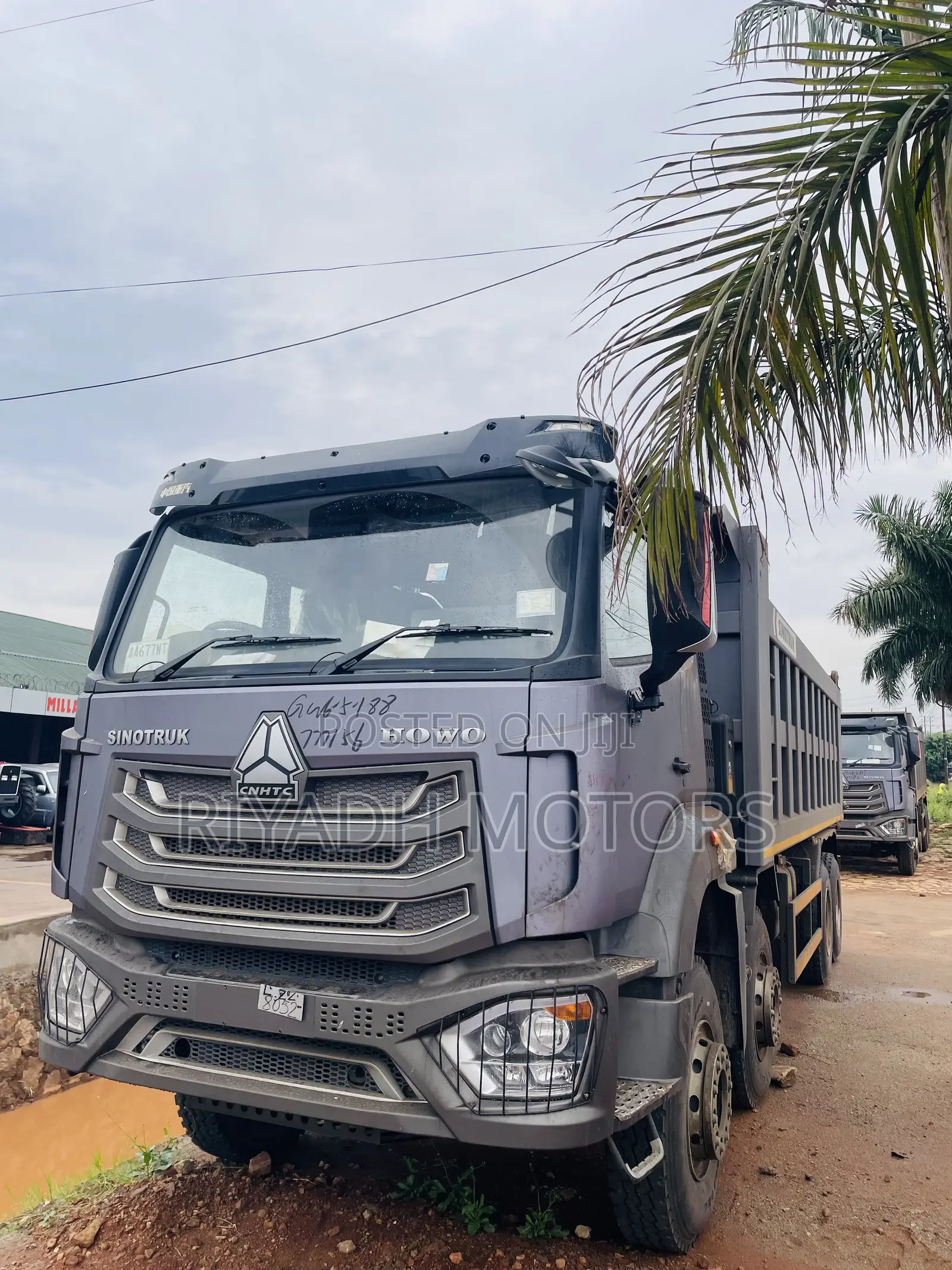 Sinotruk Dumper 2025 Gray