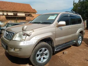 Toyota Land Cruiser Prado 2004 Gold