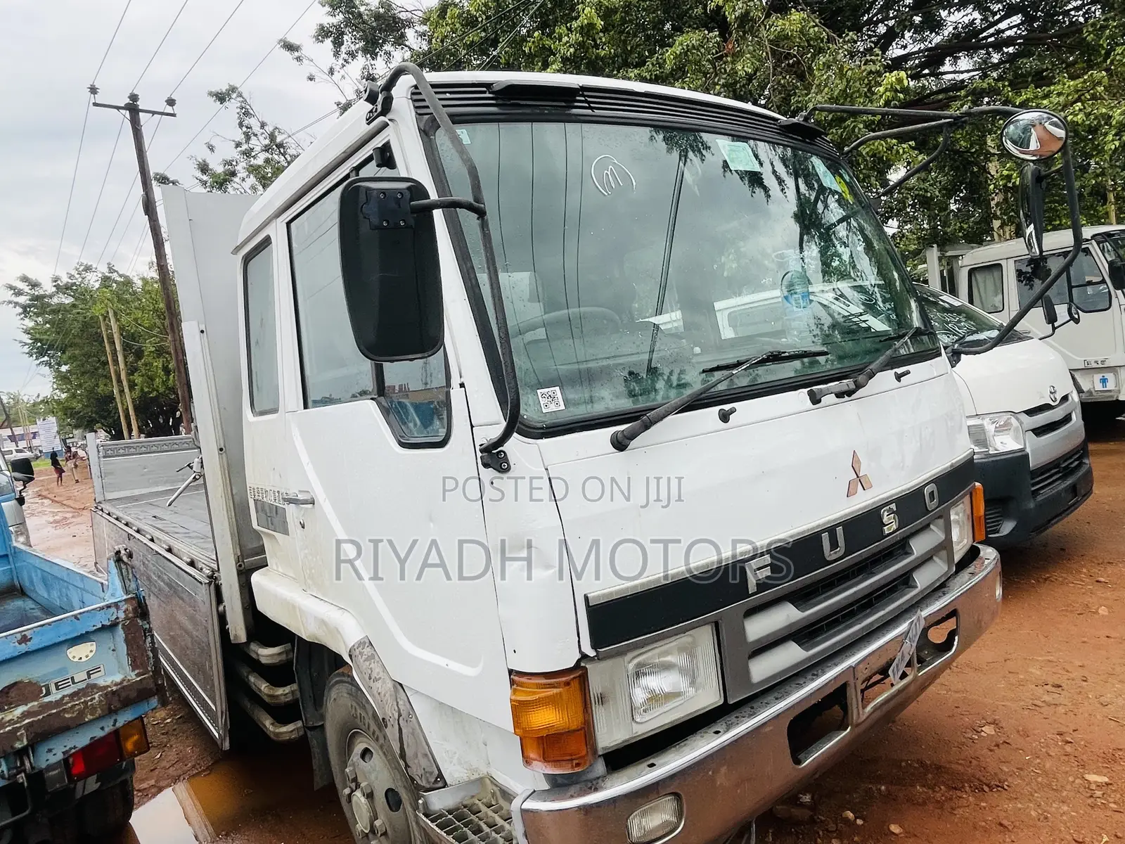 Fuso Truck 1988 White