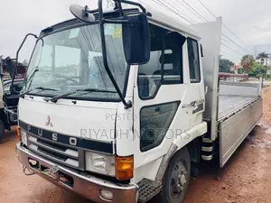 Fuso Truck 1988 White