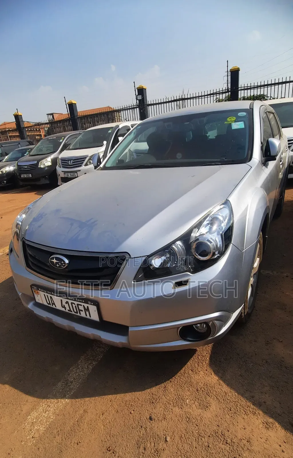 Subaru Outback 2.5i CVT 2012 Silver