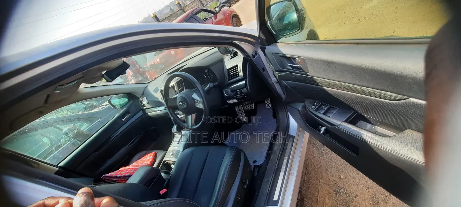Subaru Outback 2.5i CVT 2012 Silver