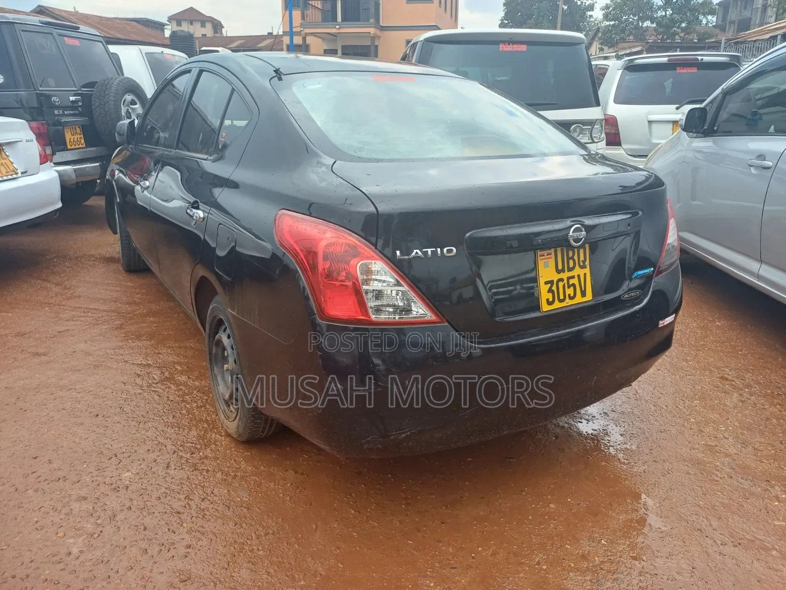 Nissan Latio 1.2 2012 Black