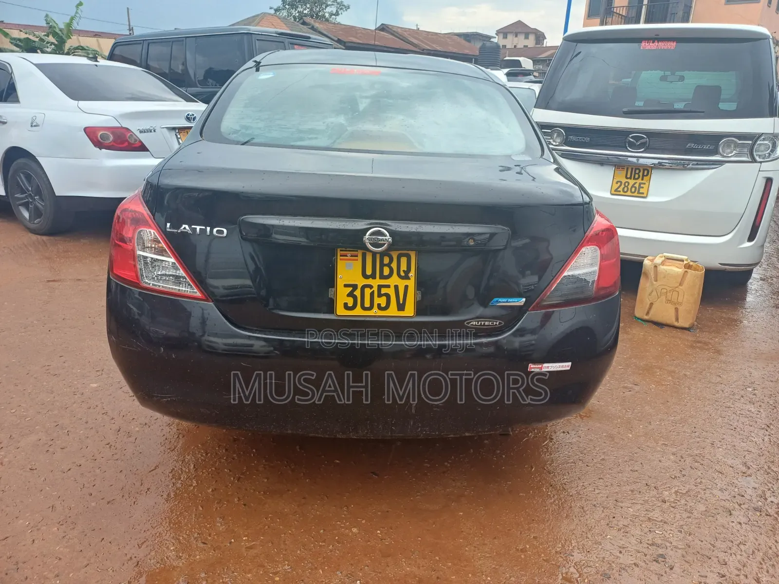 Nissan Latio 1.2 2012 Black