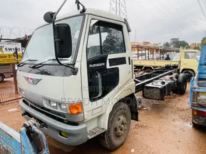Hino Chassis H07D Engine 1992 Yellow