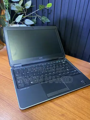 Laptop Dell Latitude E7240 4GB Intel Core i3 SSD 128GB