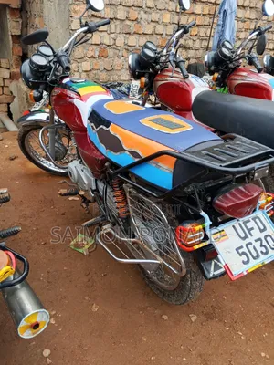 Bajaj Boxer 100 2020 Red